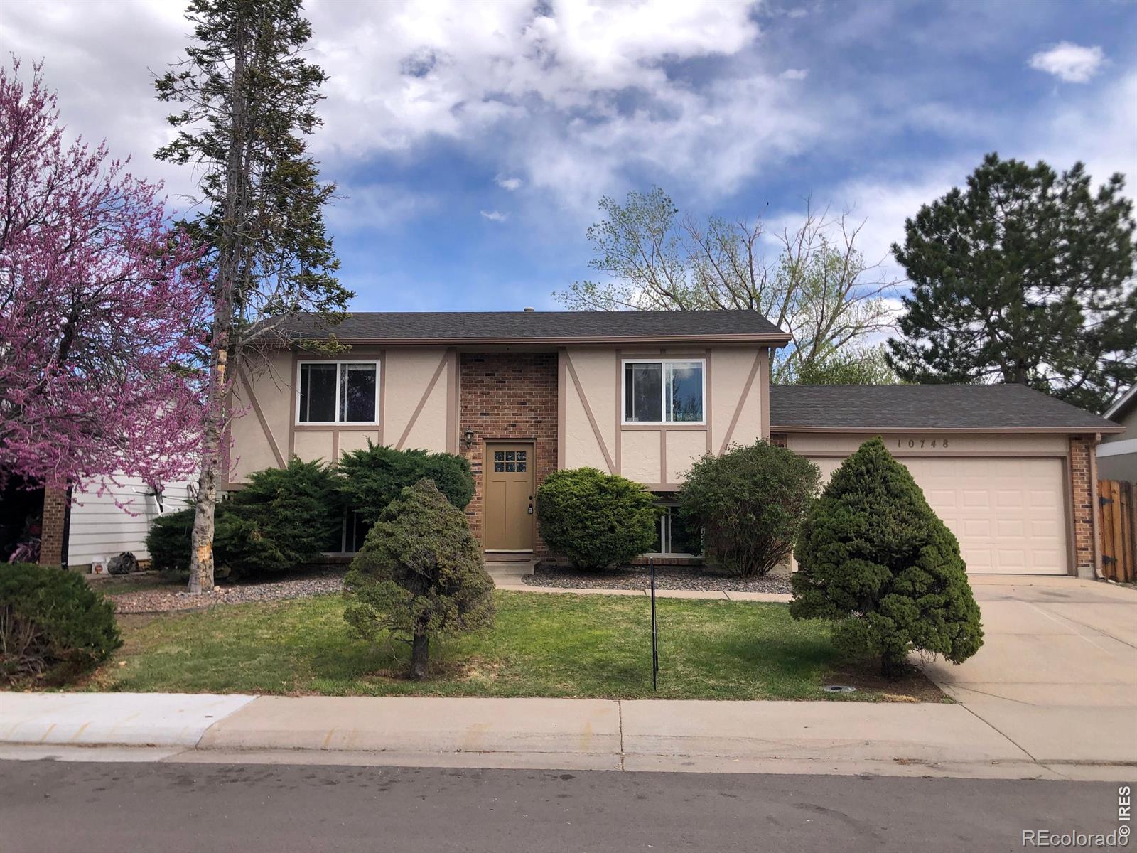  Broomfield Home | MLS #: 456789105677910748  Routt Street, Broomfield Beds: 3 Baths: 2 Price: $479,900