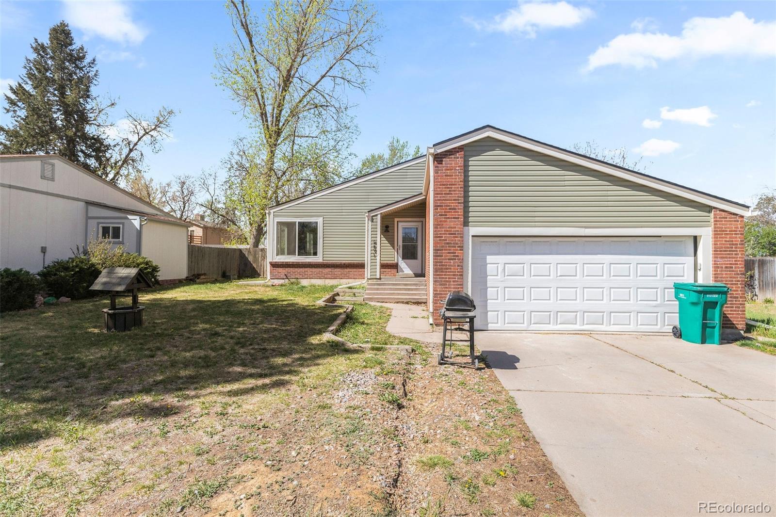 Pheasant Run Aurora Home | MLS #: 42986504691 S Lewiston Way, Aurora Beds: 3 Baths: 2 Price: $399,900