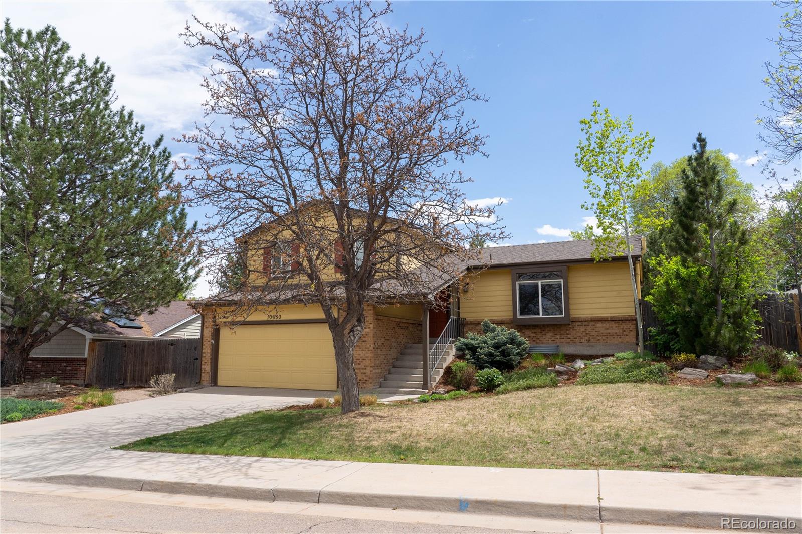 Foothill Green Littleton Home | MLS #: 252922210650 W Berry Drive, Littleton Beds: 3 Baths: 3 Price: $580,000