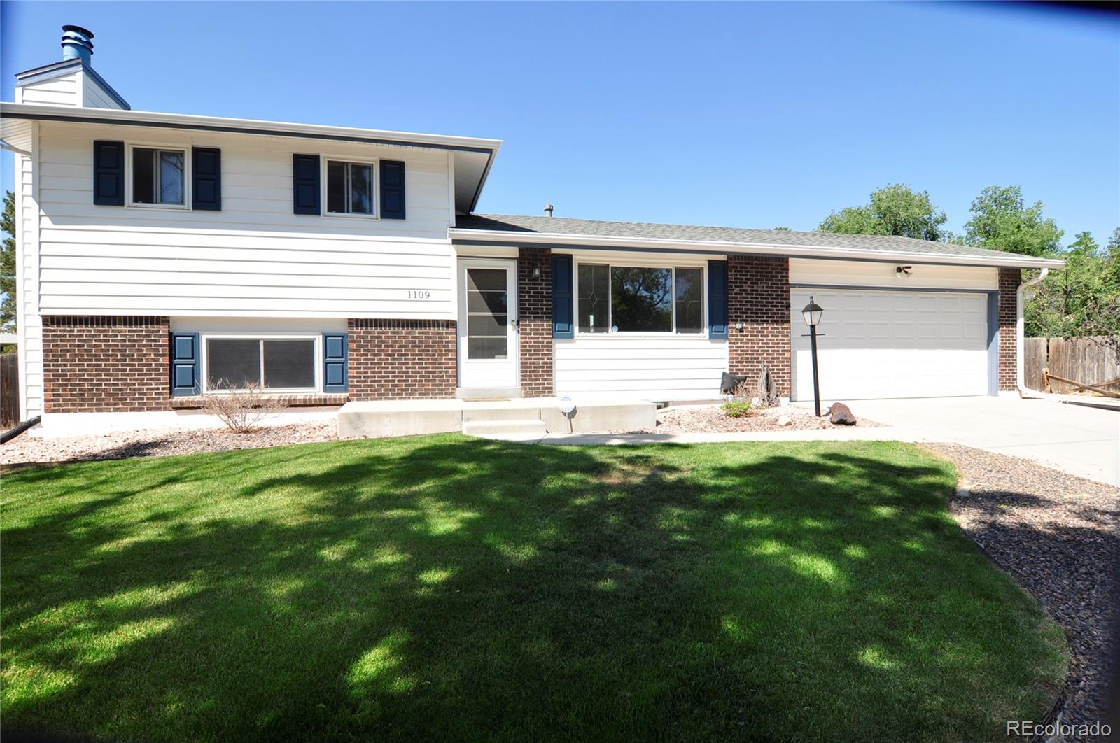  Broomfield Home | MLS #: 43600061109  Lilac Street, Broomfield Beds: 3 Baths: 2 Price: $568,000