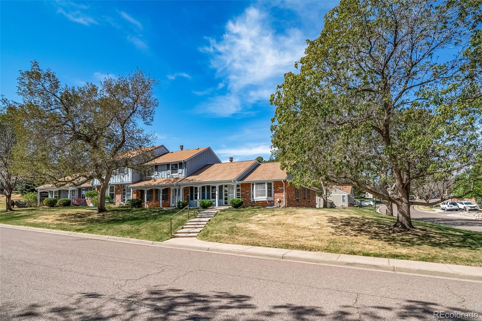The Knolls Centennial Condo / Townhome | MLS #: 34459672598 E Geddes Place , Centennial Beds: 3 Baths: 3 Price: $600,000