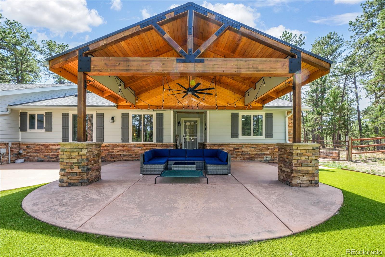  Larkspur Home | MLS #: 230114315600  El Dorado Way, Larkspur Beds: 3 Baths: 2 Price: $950,000