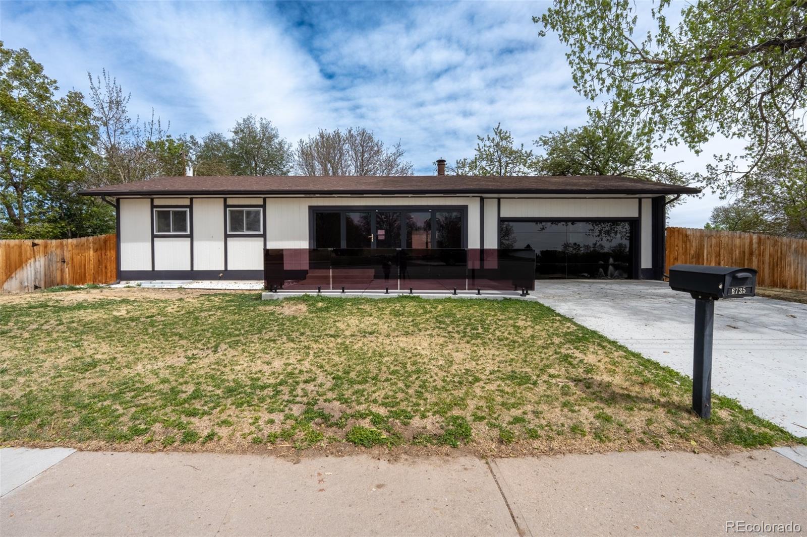  Lakewood Home | MLS #: 69998166735 W 2nd Avenue, Lakewood Beds: 4 Baths: 4 Price: $650,000