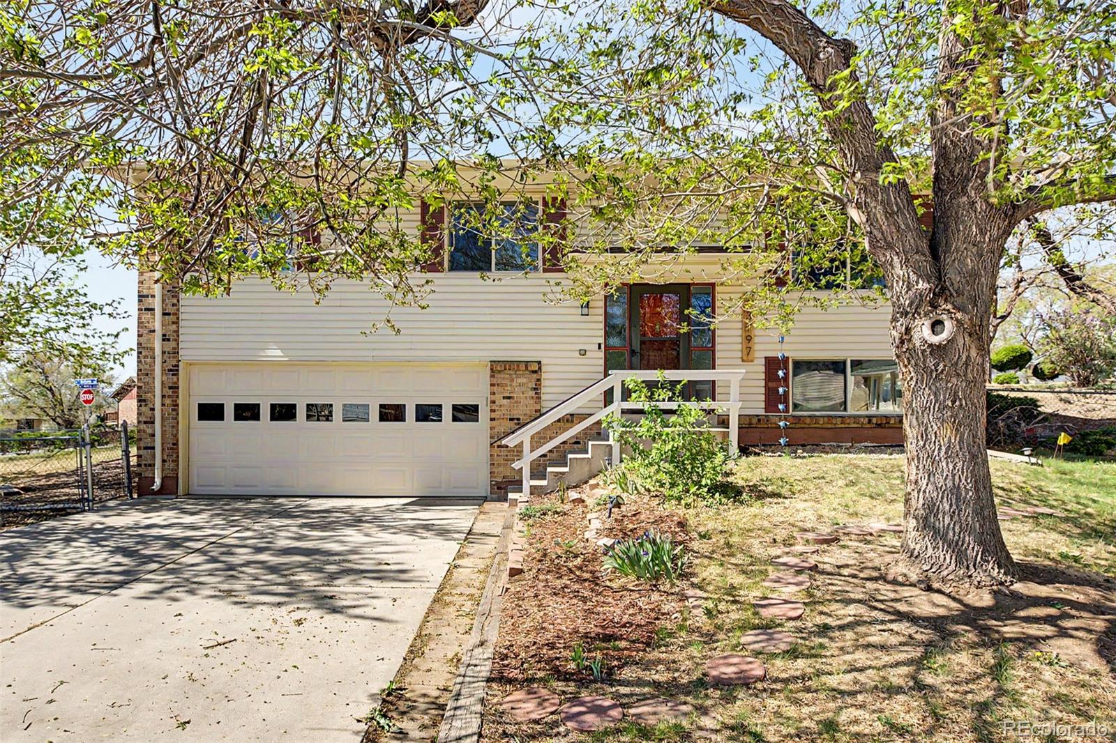 Green Mountain Village Lakewood Home | MLS #: 436324413797 W Asbury Circle, Lakewood Beds: 4 Baths: 2 Price: $720,000