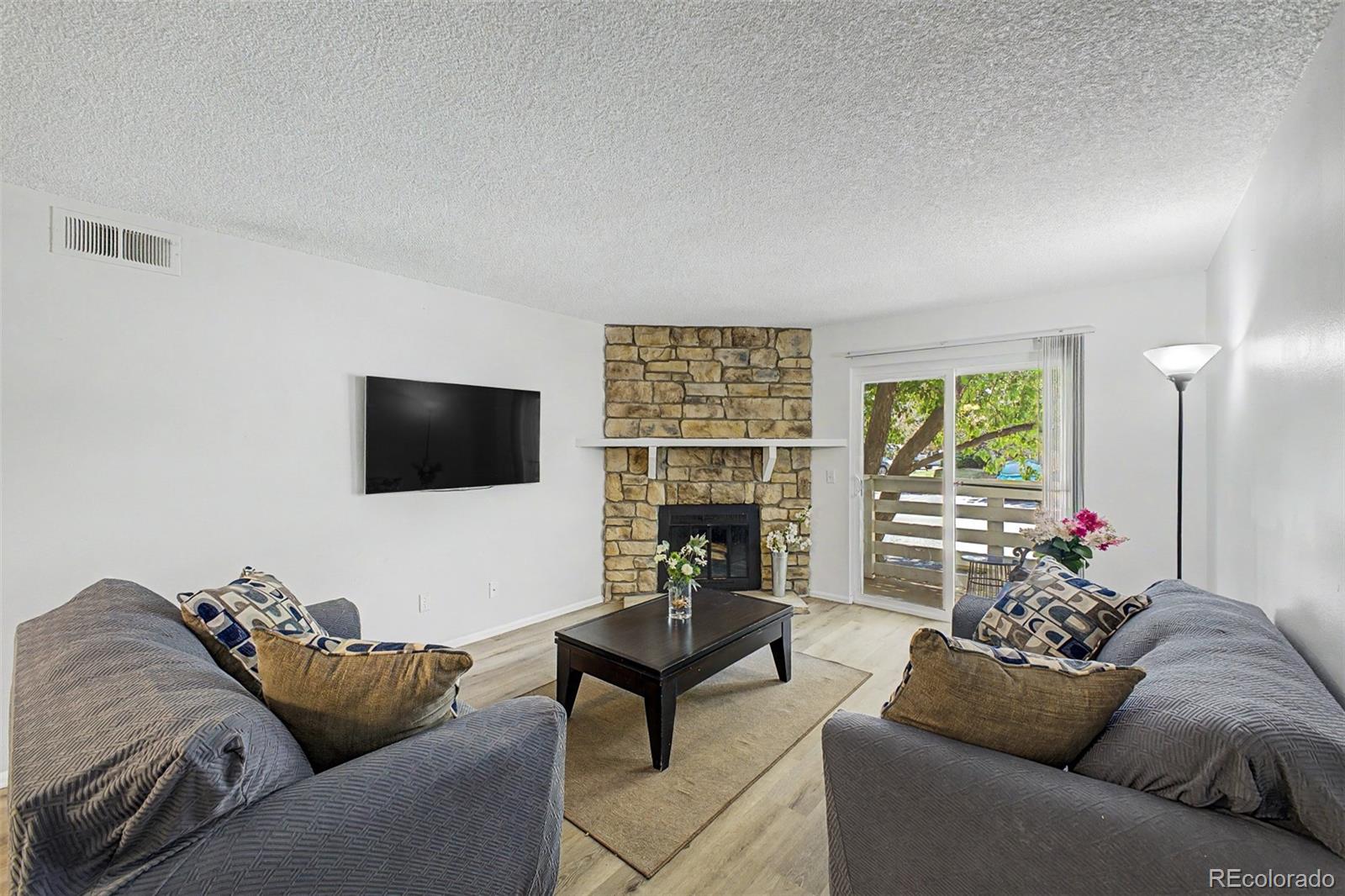 8555 fairmount drive, Denver sold home. Closed on 2026-05-29 for $177,000.