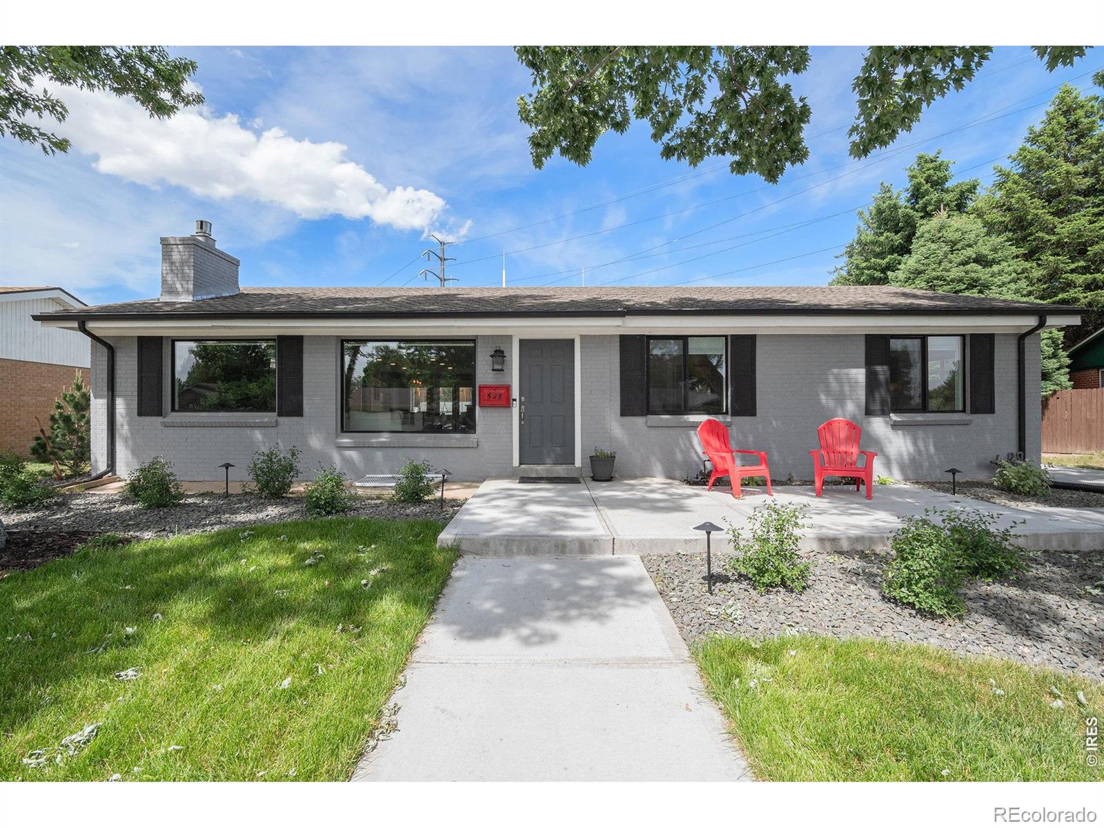  Denver Home | MLS #: 4567891057337628 S Jasmine Way, Denver Beds: 4 Baths: 3 Price: $799,000