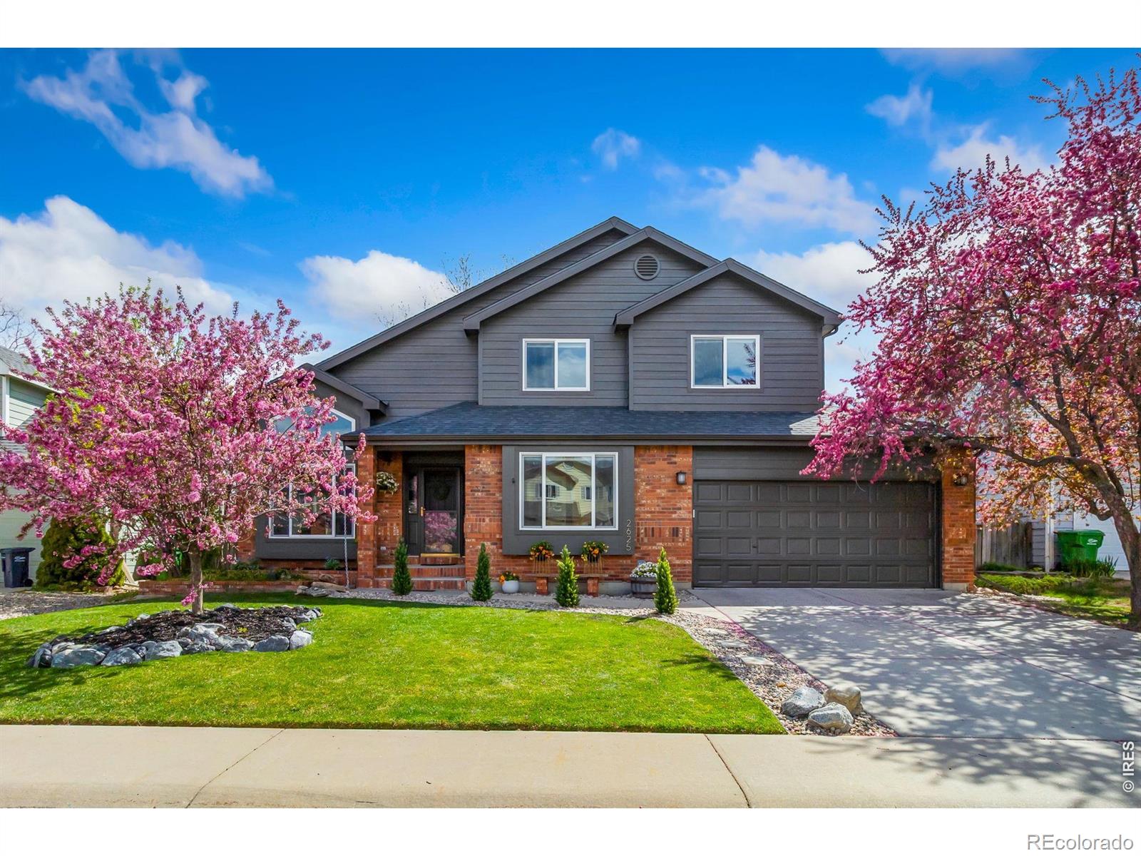 Dakota Ridge Fort Collins Home | MLS #: 45678910574872625  Red Mountain Court, Fort Collins Beds: 5 Baths: 4 Price: $885,000