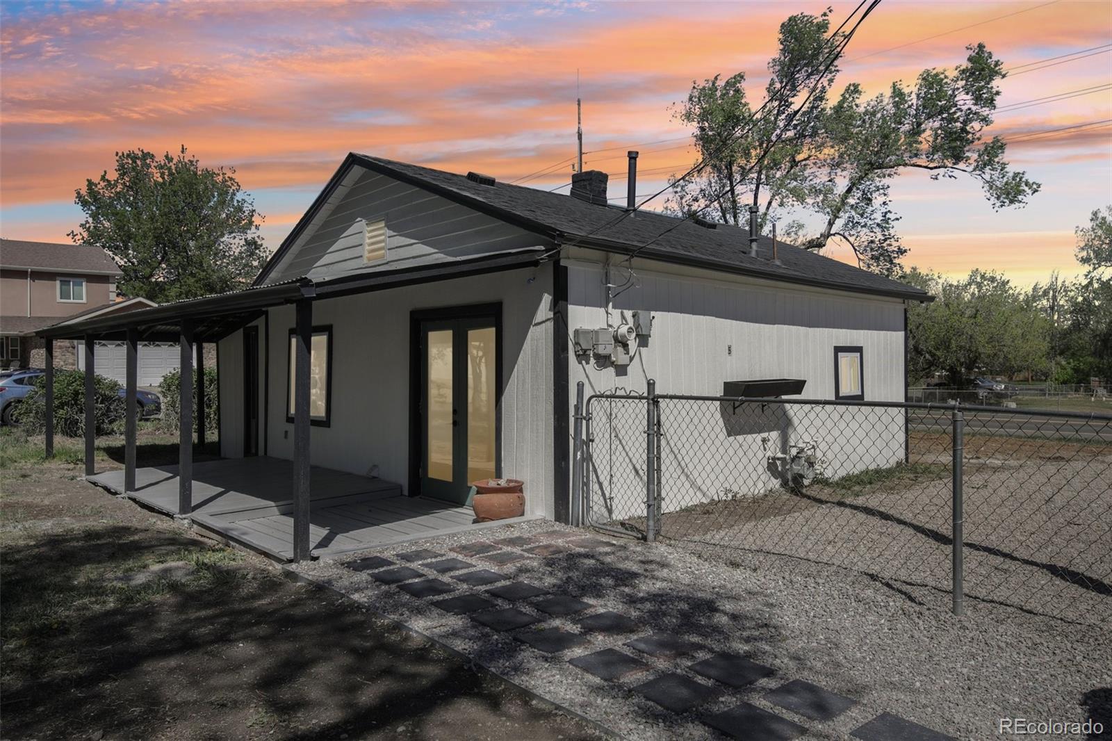  Golden Home | MLS #: 277498015222 W 7th Avenue, Golden Beds: 1 Baths: 1 Price: $369,900
