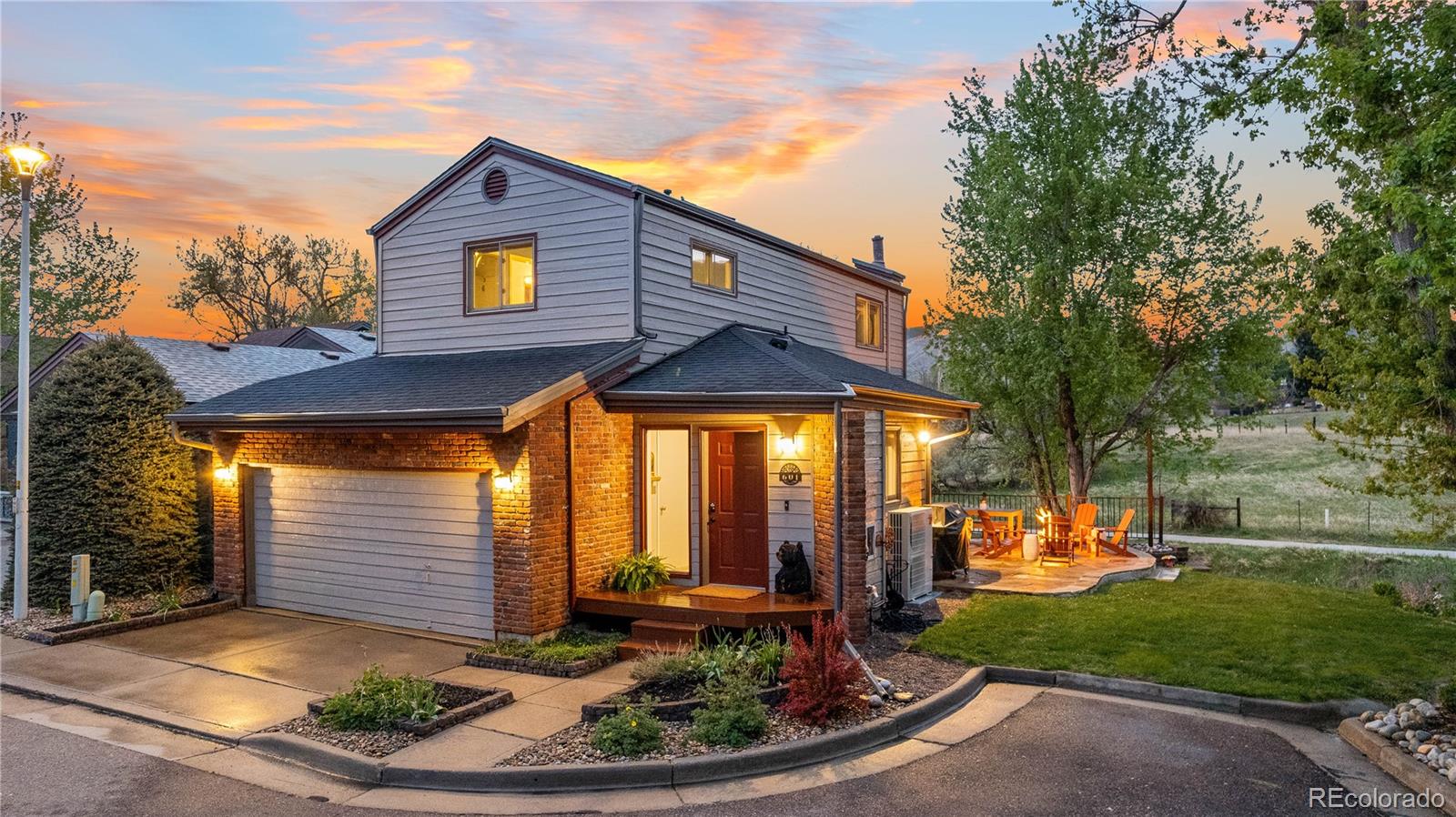  Golden Home | MLS #: 3640123601  Cressman Court, Golden Beds: 3 Baths: 4 Price: $1,299,995