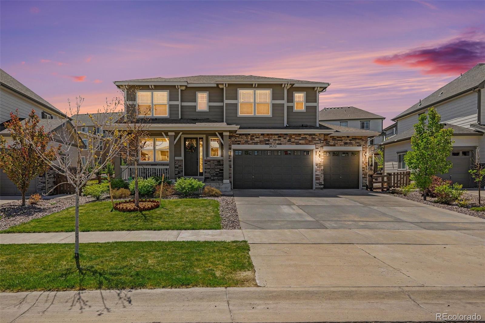 Southshore Aurora Home | MLS #: 152440326712 E Hinsdale Place, Aurora Beds: 5 Baths: 4 Price: $760,000