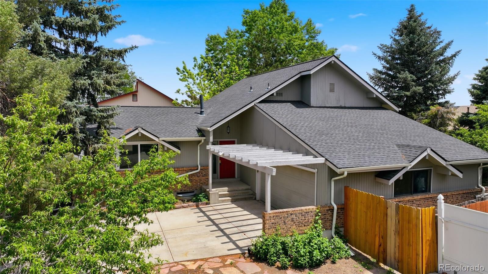  Arvada Home | MLS #: 22580055830 W 73rd Avenue, Arvada Beds: 4 Baths: 3 Price: $639,000