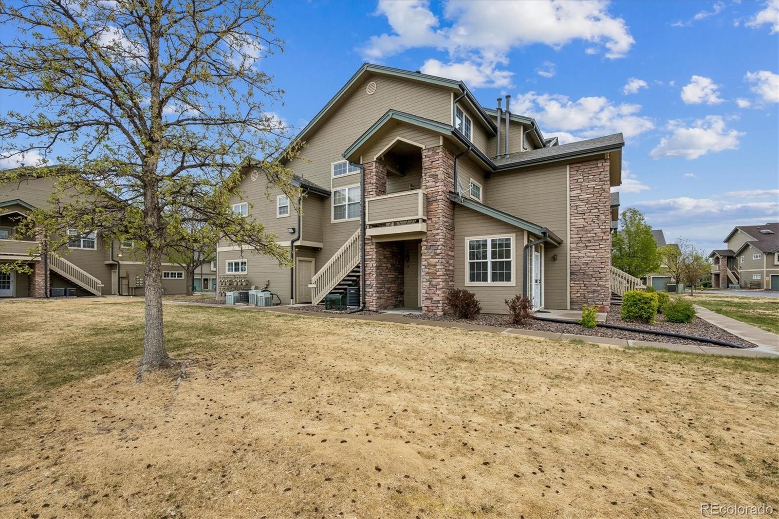 2862 w centennial drive, Littleton sold home. Closed on 2026-09-15 for $380,000.
