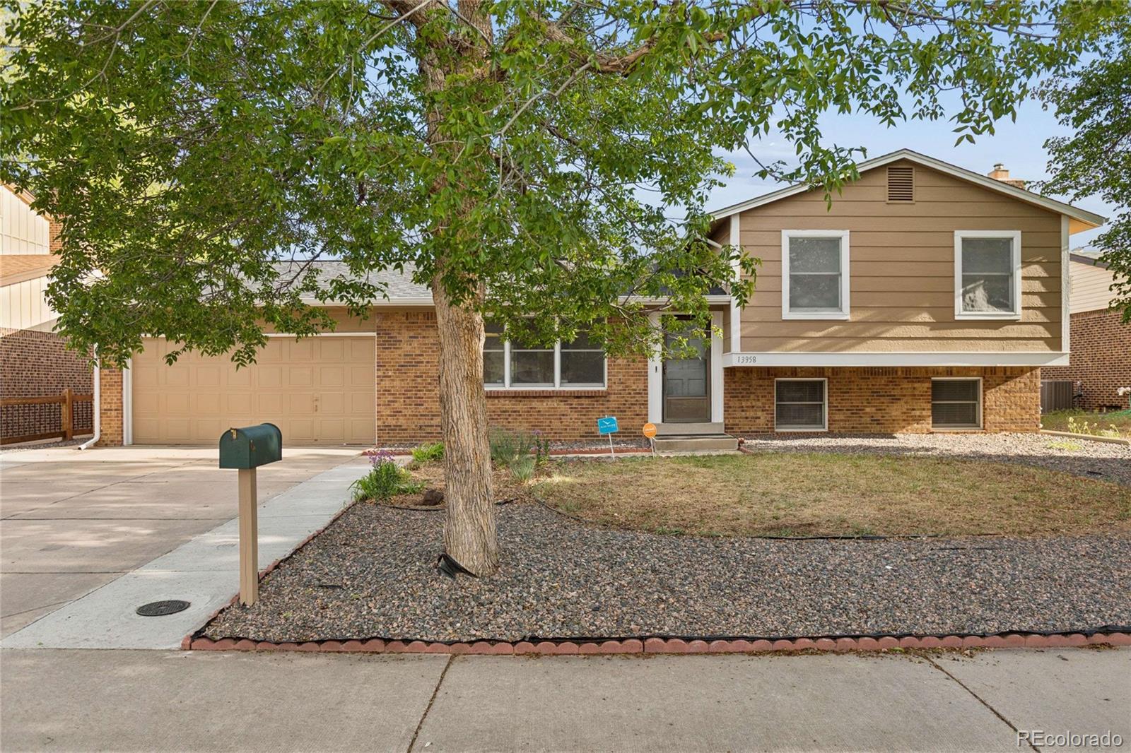  Aurora Home | MLS #: 603476013958 E Idaho Drive, Aurora Beds: 4 Baths: 2 Price: $475,000