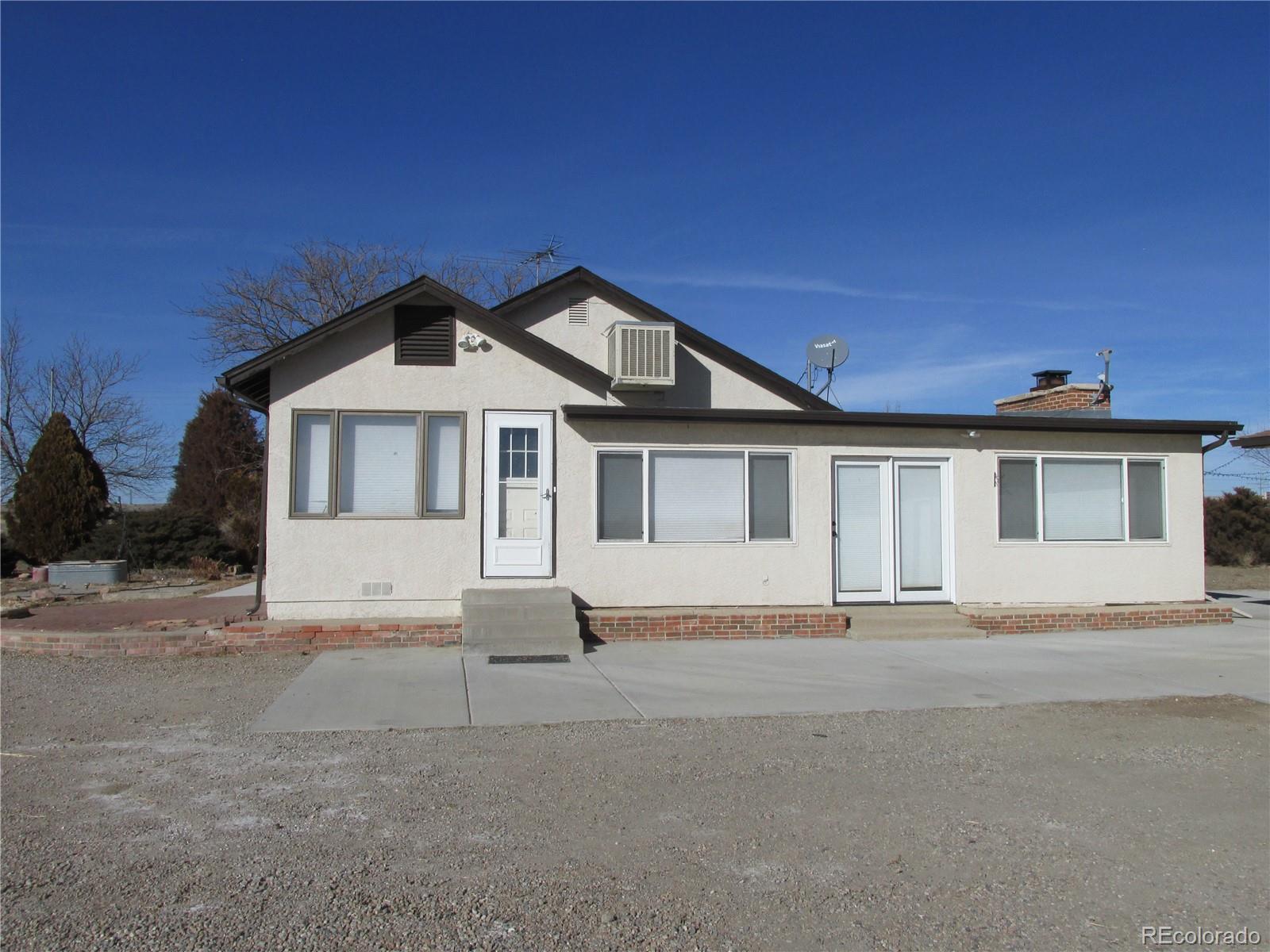 Pueblo Home | MLS #: 43436512580 E State Highway 96 , Pueblo Beds: 4 Baths: 2 Price: $450,000