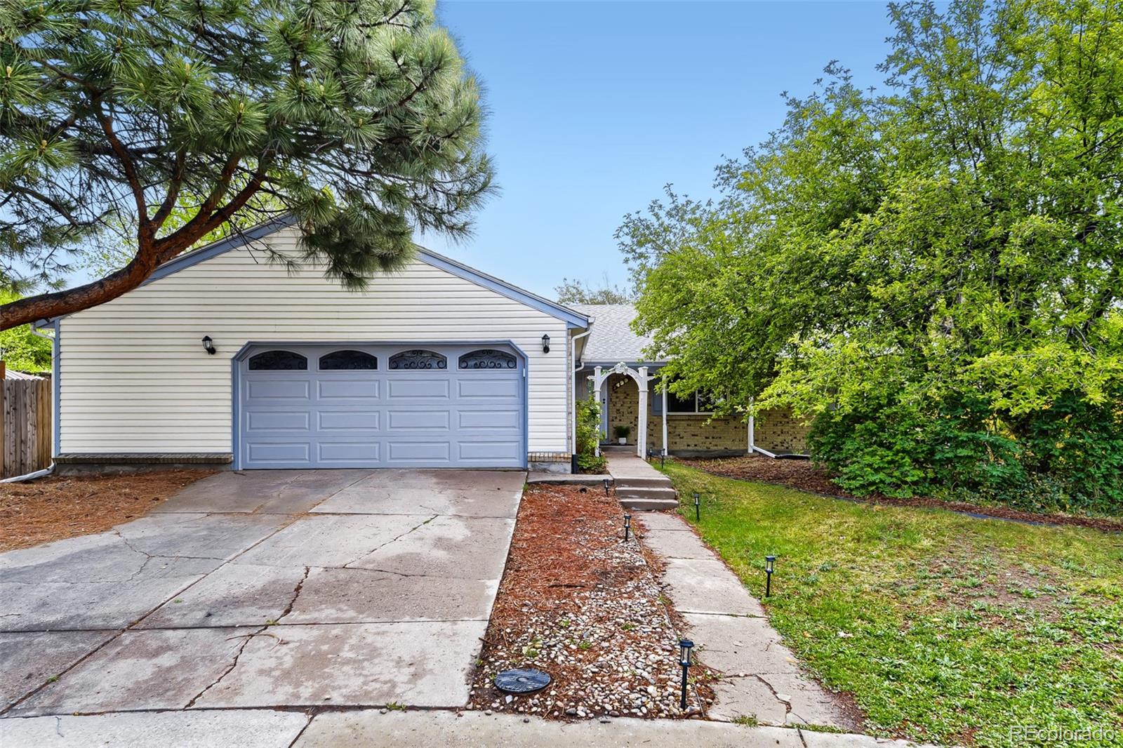  Aurora Home | MLS #: 400323914990 E Tufts Place, Aurora Beds: 3 Baths: 2 Price: $475,000
