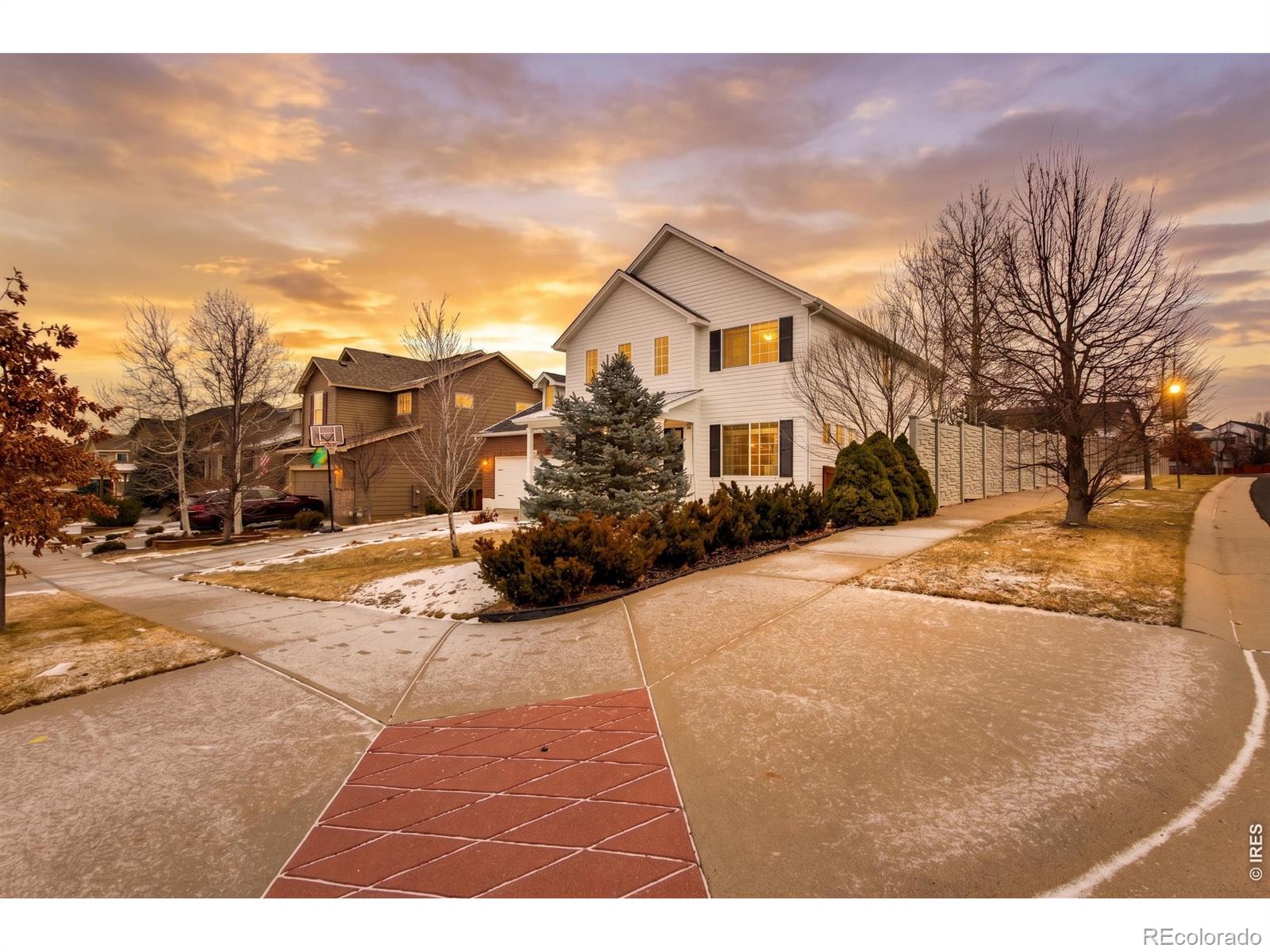  Parker Home | MLS #: 456789105793915832 E Stargazer Lane, Parker Beds: 5 Baths: 3 Price: $700,000