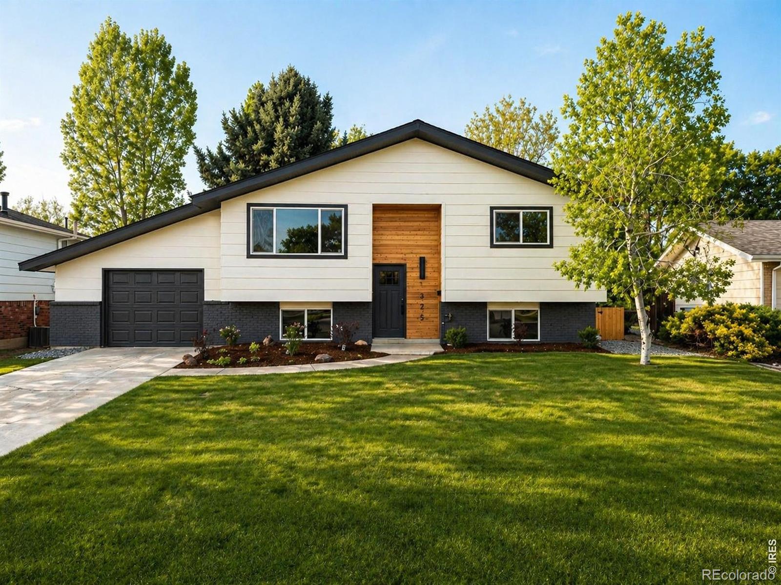 1325  lamplighter drive, Longmont sold home. Closed on 2026-06-03 for $550,000.