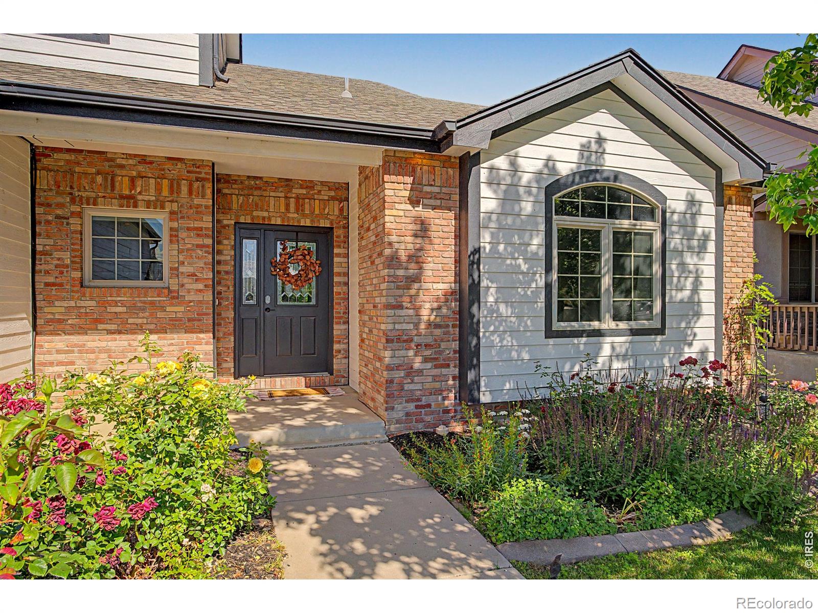  Windsor Home | MLS #: 45678910580842036  Vineyard Court, Windsor Beds: 4 Baths: 4 Price: $649,000