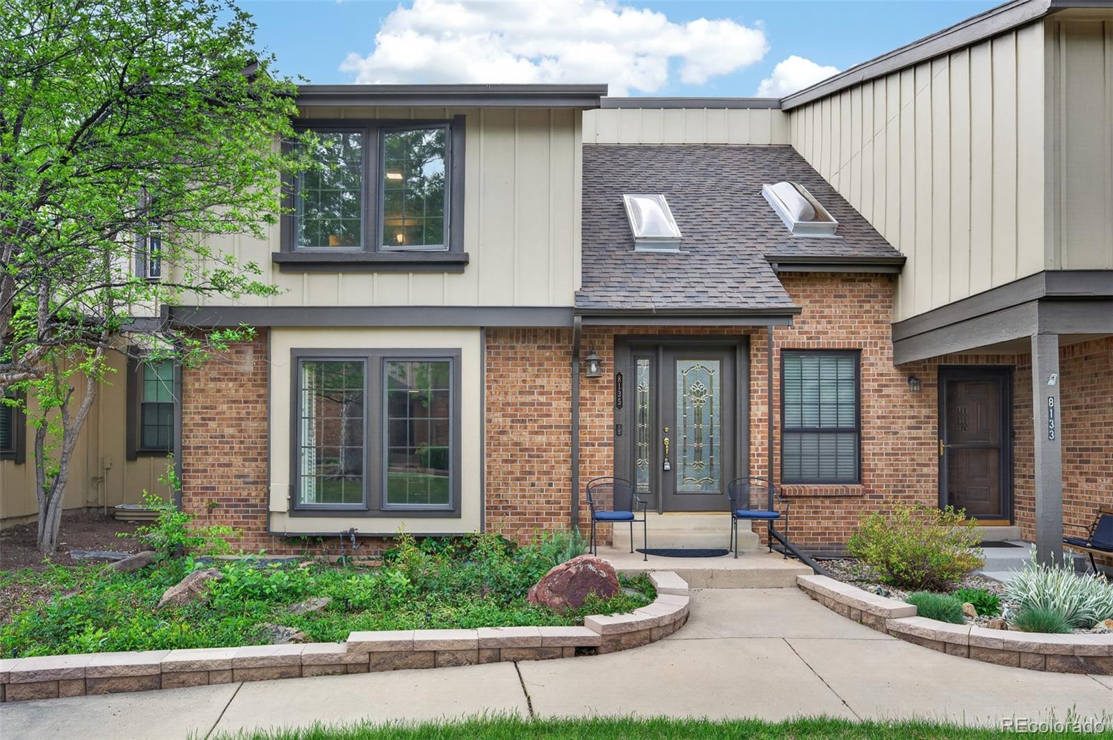  Centennial Home | MLS #: 81818728135 E Phillips Circle, Centennial Beds: 3 Baths: 3 Price: $520,000