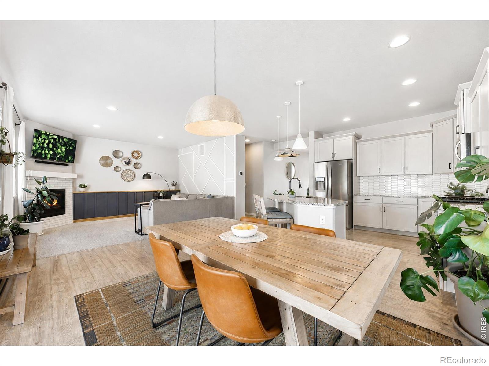 4444 fox grove drive, Fort Collins sold home. Closed on 2026-09-22 for $572,500.
