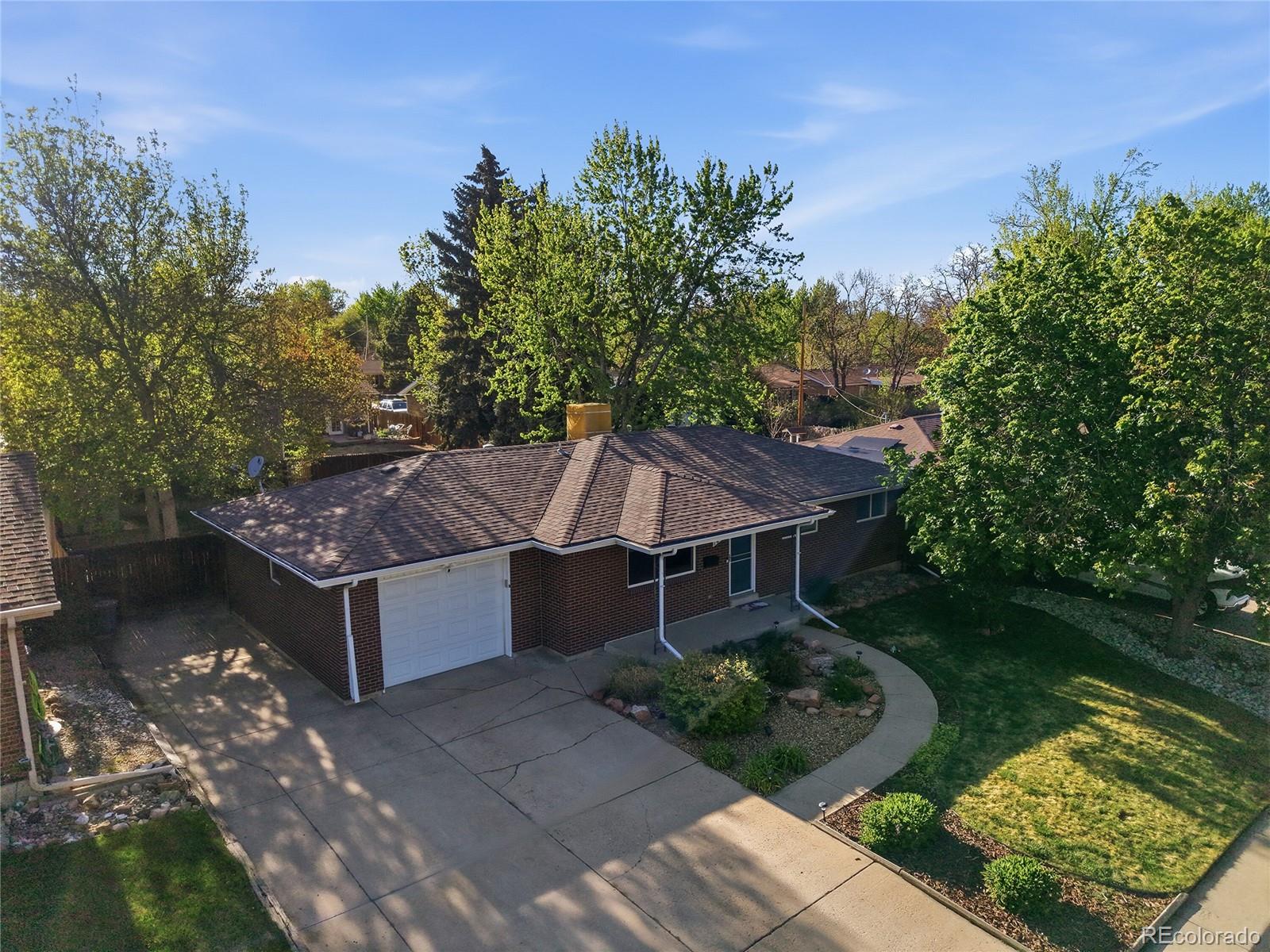  Lakewood Home | MLS #: 98084951637 S Balsam Court, Lakewood Beds: 4 Baths: 2 Price: $589,900