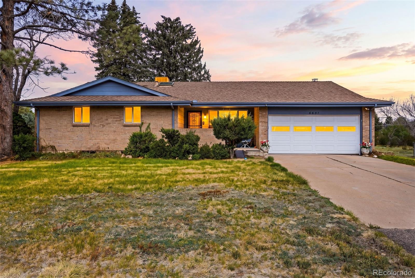 Algonquin Acres Centennial Home | MLS #: 99538366631 S Billings Way, Centennial Beds: 4 Baths: 3 Price: $800,000