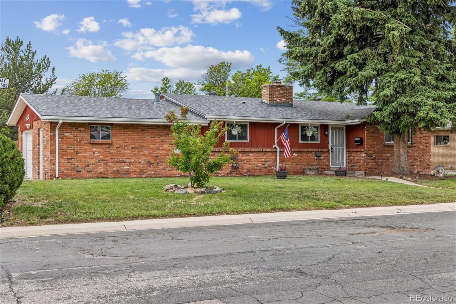  Littleton Home | MLS #: 79118355479 S Huron Way, Littleton Beds: 2 Baths: 1 Price: $499,000