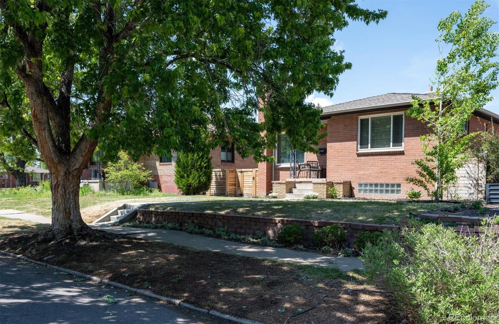 West Highland Denver Home | MLS #: 75430674565 W 35th Avenue, Denver Beds: 5 Baths: 2 Price: $865,000