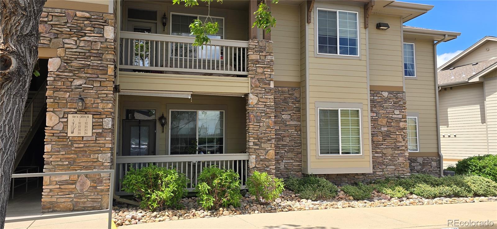  Lakewood Condo / Townhome | MLS #: 982196710321 W Girton Drive 104, Lakewood Beds: 2 Baths: 2 Price: $0