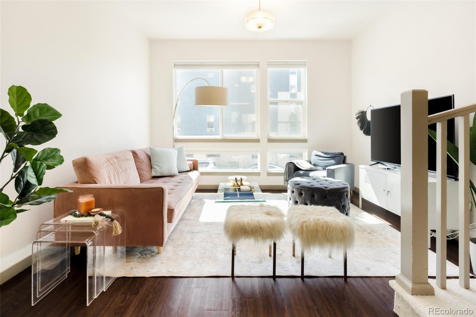 1 Denver Condo / Townhome | MLS #: 9767969365  22nd Street 2, Denver Beds: 2 Baths: 3 Price: $550,000