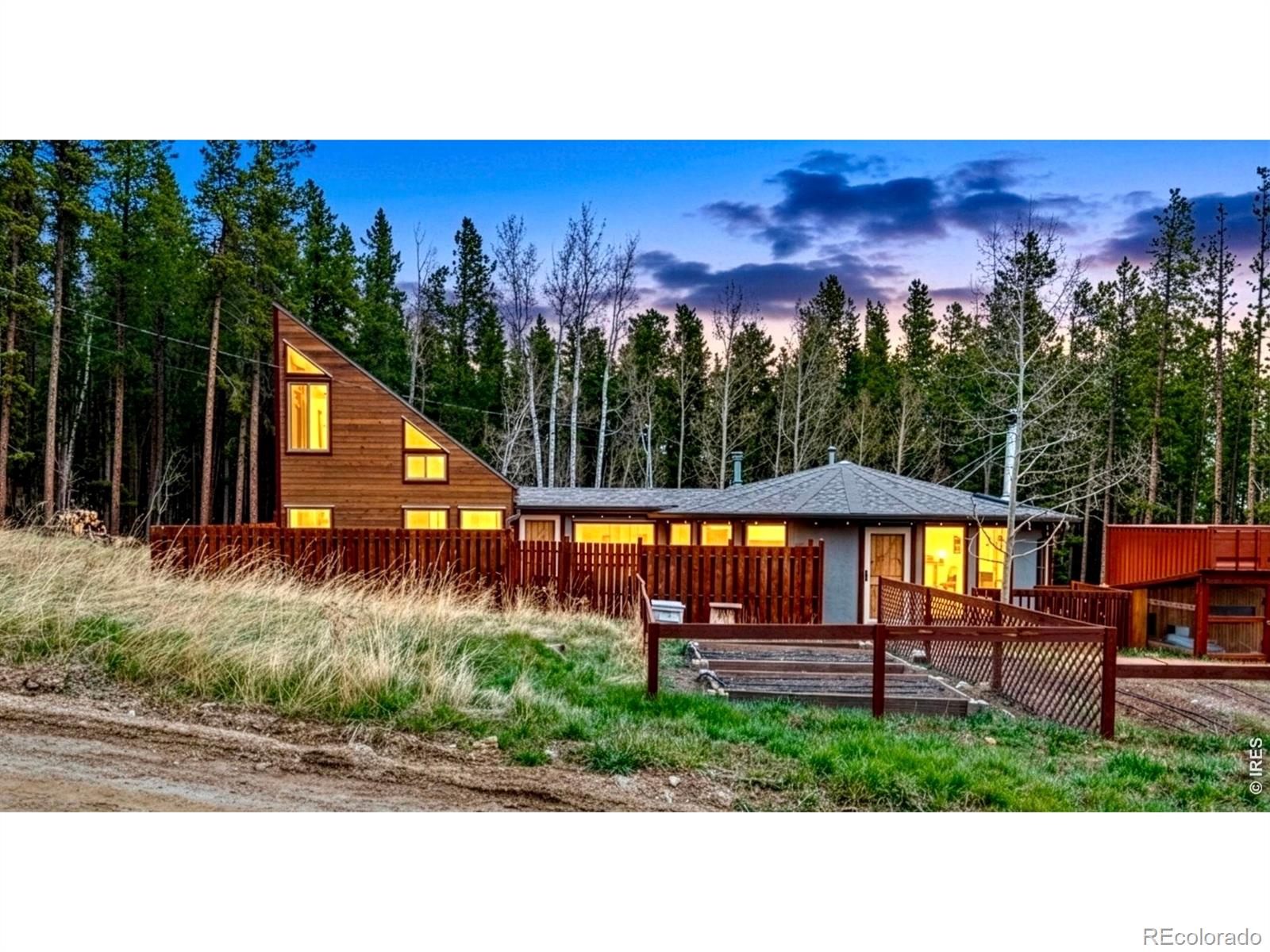 307  dudes drive, Rollinsville sold home. Closed on 2026-06-30 for $584,000.