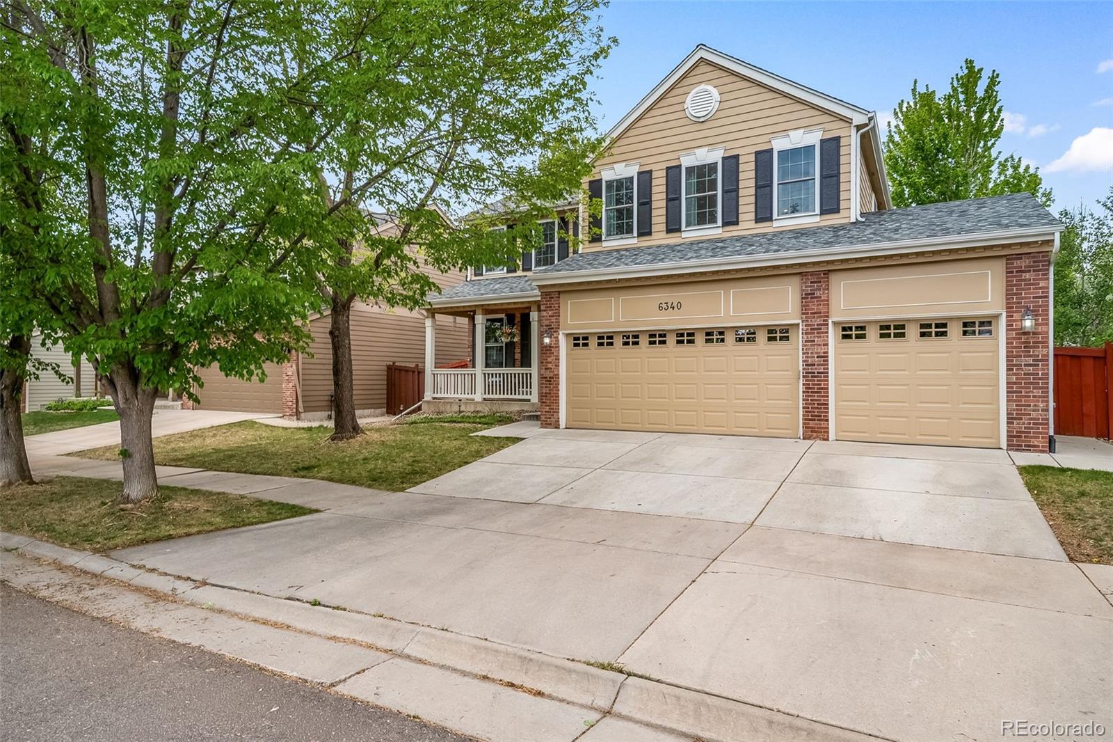 Villages At Raccoon Creek Littleton Home | MLS #: 78358766340 W Alamo Drive, Littleton Beds: 5 Baths: 4 Price: $835,000
