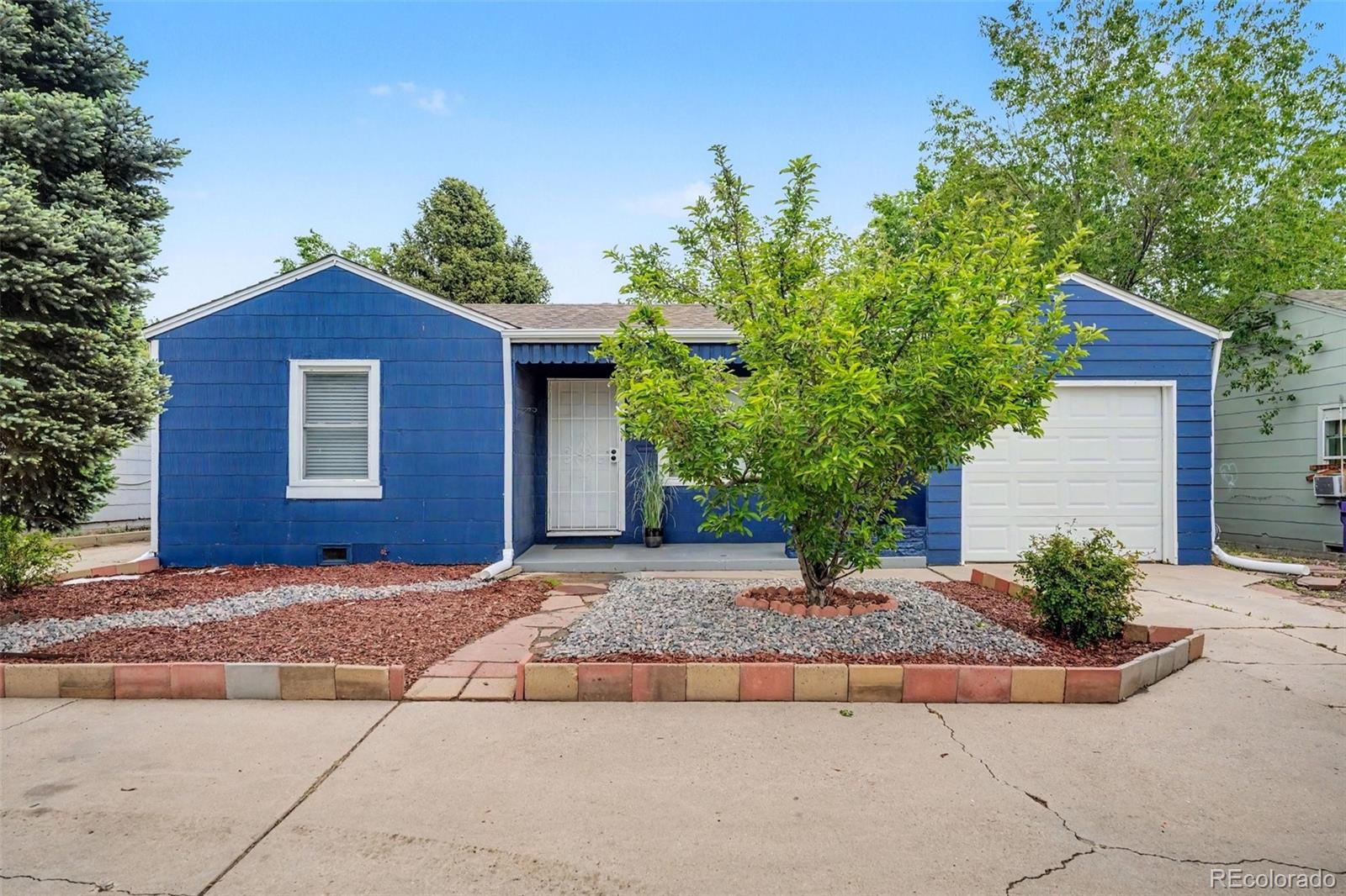 928  sheridan boulevard, Denver sold home. Closed on 2026-05-28 for $329,900.