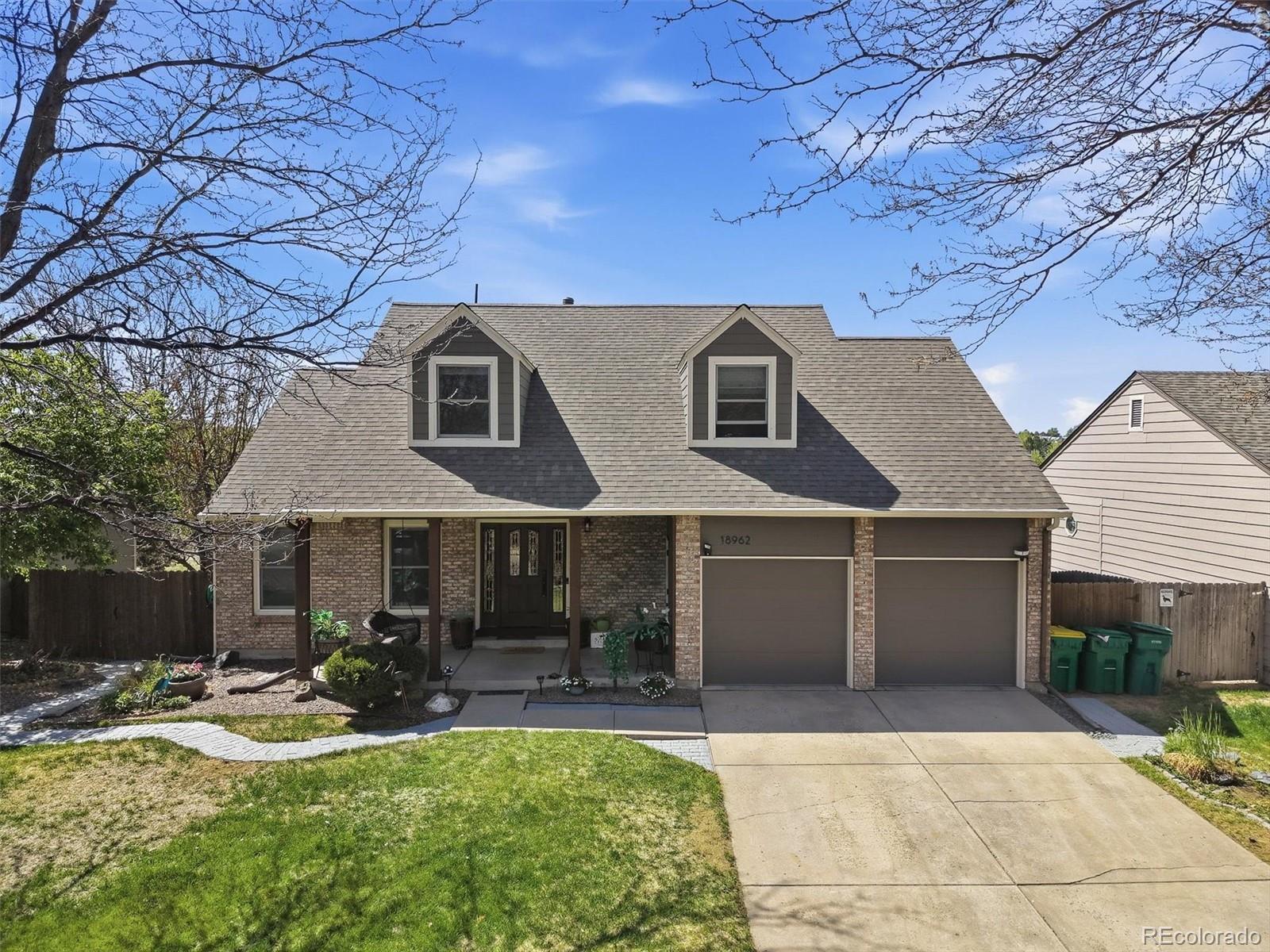  Aurora Home | MLS #: 615023318962 E Stanford Drive, Aurora Beds: 3 Baths: 3 Price: $579,900