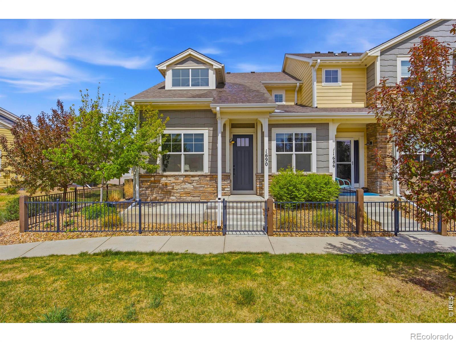 Kendall Brook Loveland Home | MLS #: 45678910585871690 W 50th Street, Loveland Beds: 3 Baths: 3 Price: $515,000