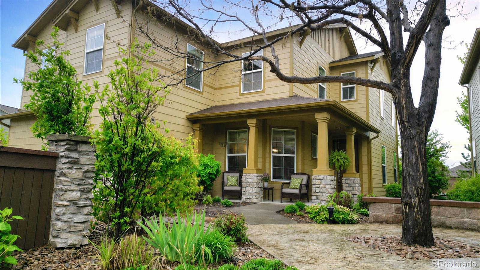  Highlands Ranch Home | MLS #: 28904453998  Blue Pine Circle, Highlands Ranch Beds: 4 Baths: 3 Price: $675,000