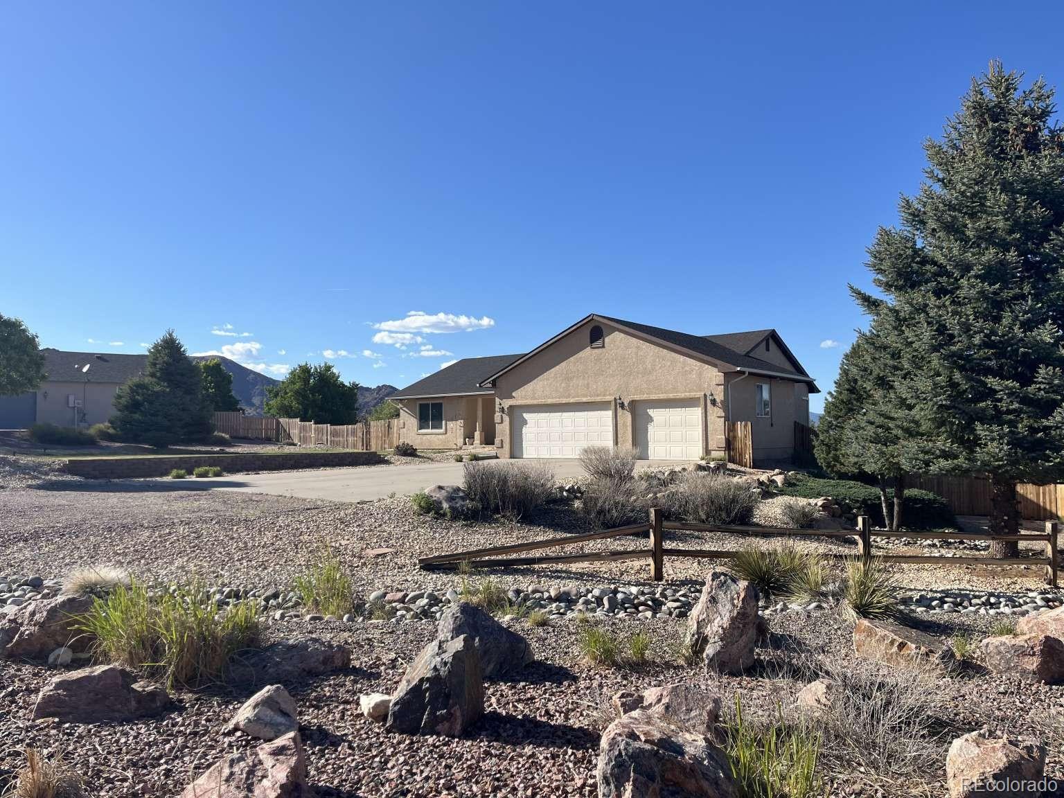 17 bear cub court, canon city sold home. Closed on 2026-06-11 for $559,000.