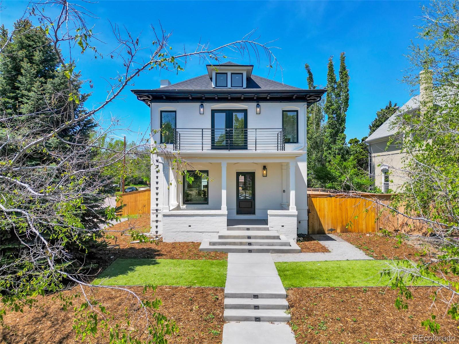 2905 n vine street, Denver sold home. Closed on 2026-08-03 for $1,040,000.