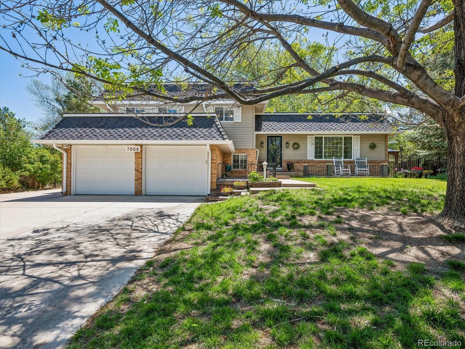 Bel-vue Heights Littleton Home | MLS #: 46046247666 S Cedar Circle, Littleton Beds: 5 Baths: 3 Price: $759,900