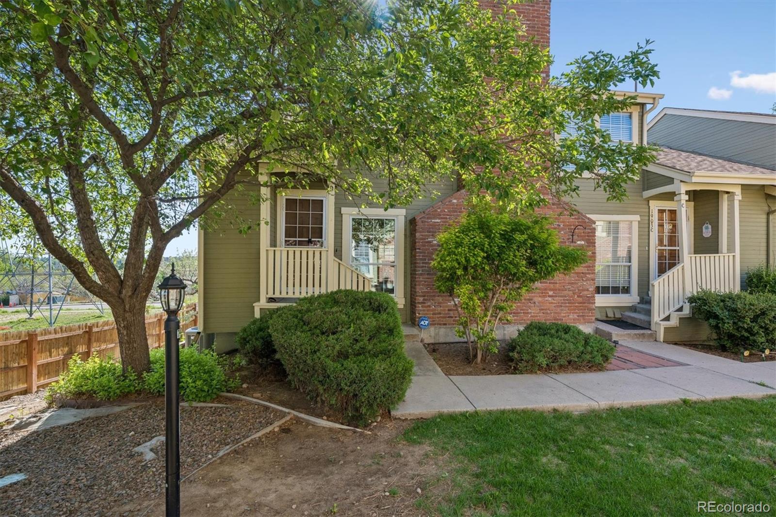 Chambers Ridge Aurora Condo / Townhome | MLS #: 27767101903 S Helena Street D, Aurora Beds: 2 Baths: 2 Price: $289,900