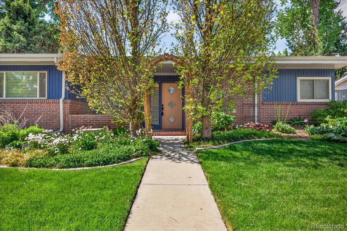  Lakewood Home | MLS #: 311696510530 W 22nd Place, Lakewood Beds: 3 Baths: 2 Price: $720,000