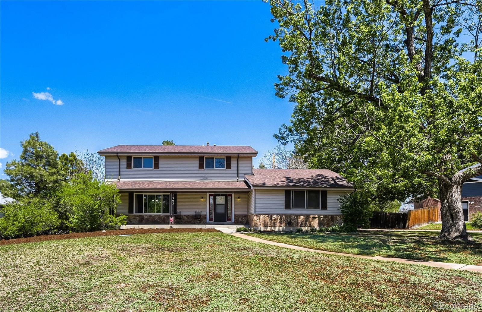 Centennial Home | MLS #: 21957761393 E Easter Circle, Centennial Beds: 4 Baths: 3 Price: $659,900
