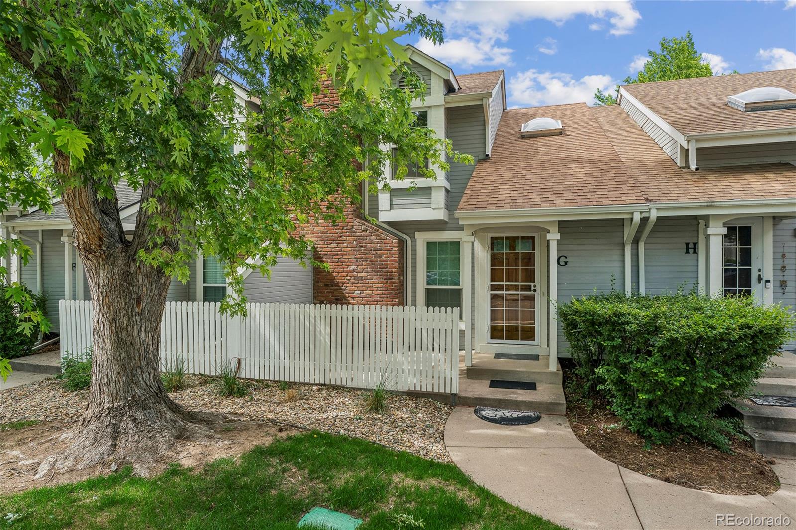  Littleton Home | MLS #: 97829752811 W Long Drive, Littleton Beds: 2 Baths: 1 Price: $365,000