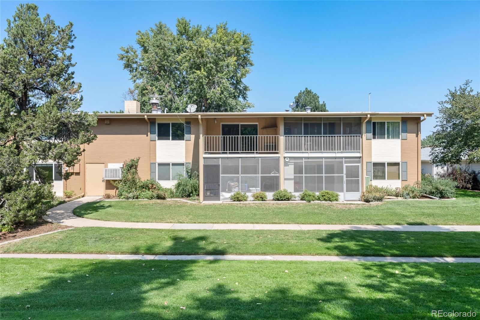 Windsor Gardens Denver Condo / Townhome | MLS #: 5340301765 S Alton Way 6B, Denver Beds: 1 Baths: 1 Price: $135,000