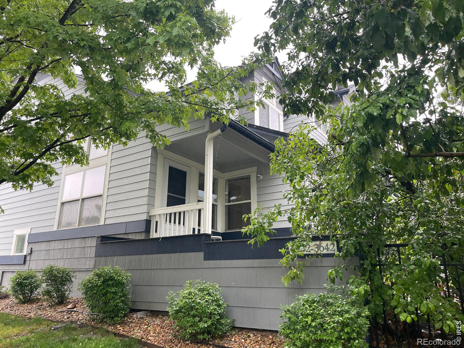Meadowview Longmont Home | MLS #: 45678910593883632  Oakwood Drive, Longmont Beds: 3 Baths: 4 Price: $425,000
