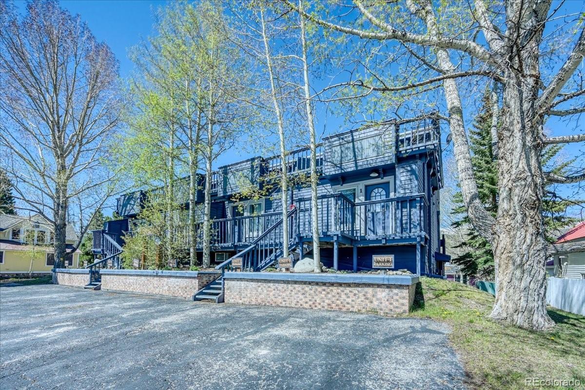 200 n ridge street, Breckenridge sold home. Closed on 2026-09-08 for $1,285,000.