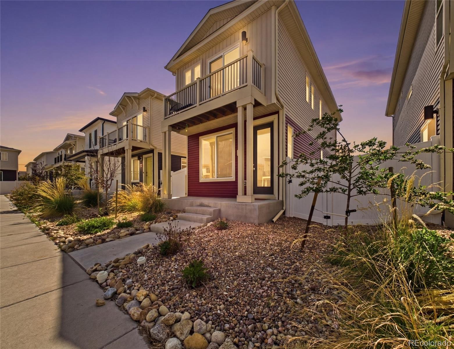5033 n walden way, Denver sold home. Closed on 2026-08-13 for $359,000.
