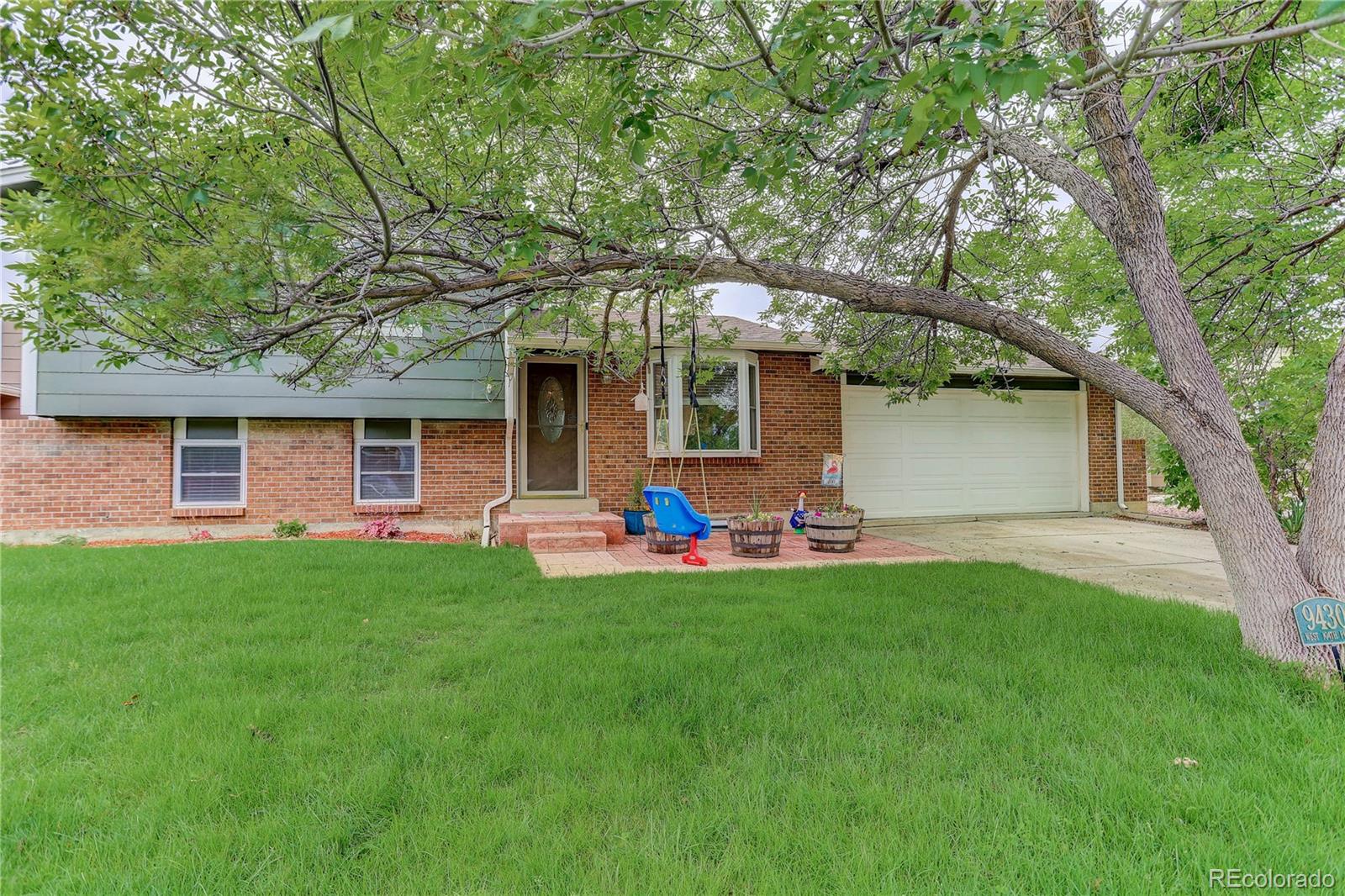  Broomfield Home | MLS #: 43233389430 W 104th Place, Broomfield Beds: 3 Baths: 2 Price: $549,900