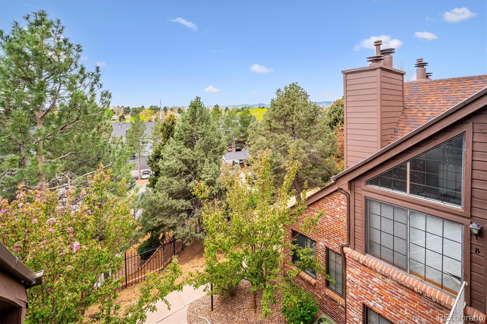  Lakewood Condo / Townhome | MLS #: 7821456844 S Vance Street F, Lakewood Beds: 2 Baths: 1 Price: $294,900