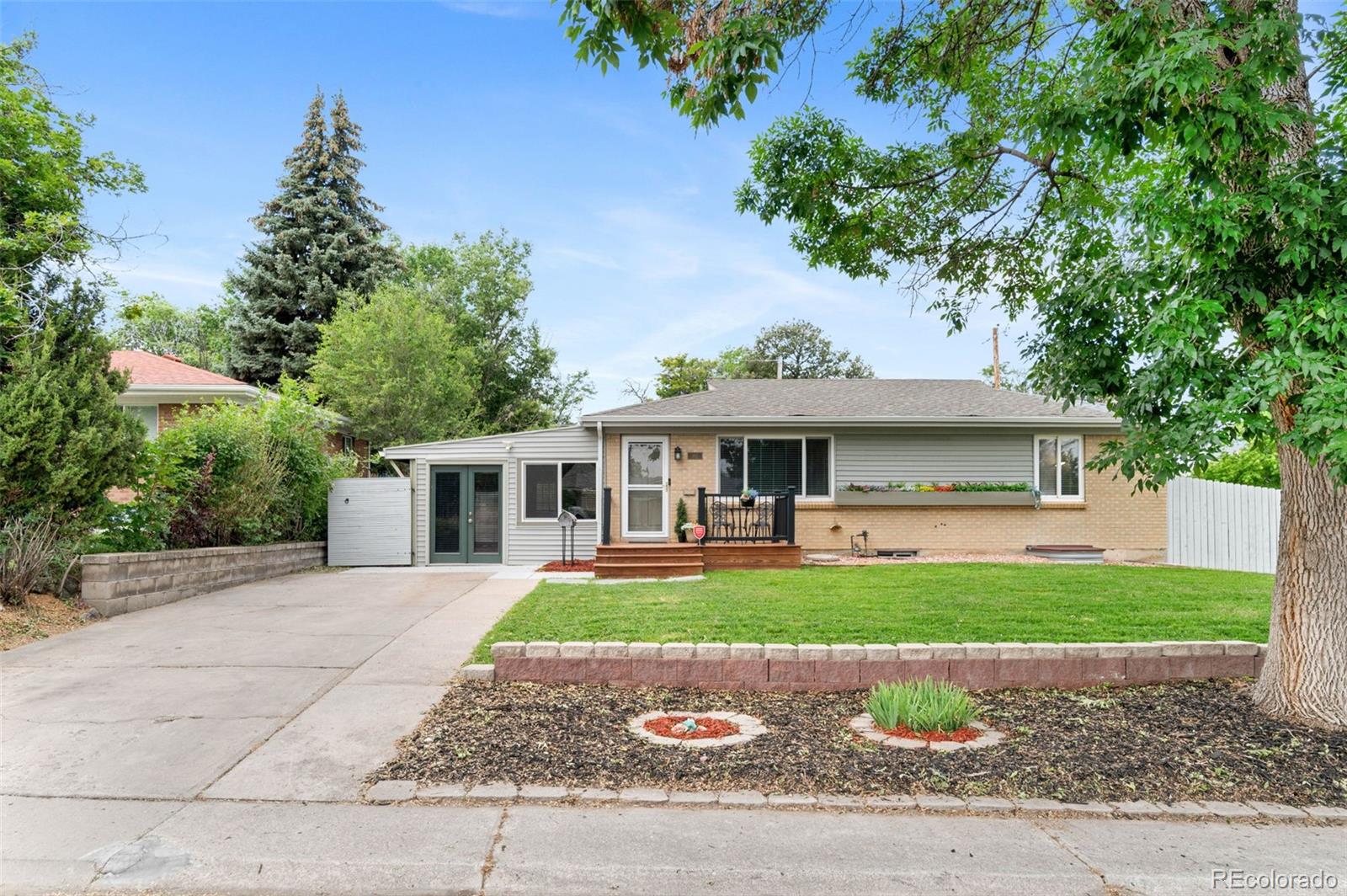 Havana Park Aurora Home | MLS #: 3809975995  Ironton Street, Aurora Beds: 4 Baths: 2 Price: $469,900